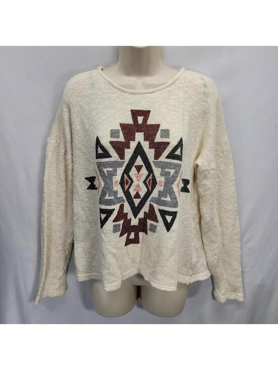 Forever 21 Sweaters - Forever 21 White Sweater With Aztec Design Long Sleeve Size Medium